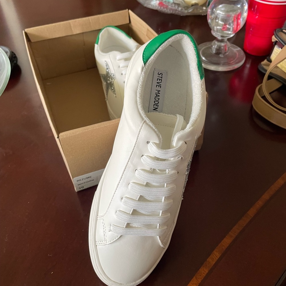 REZUME Shoes - White / Green